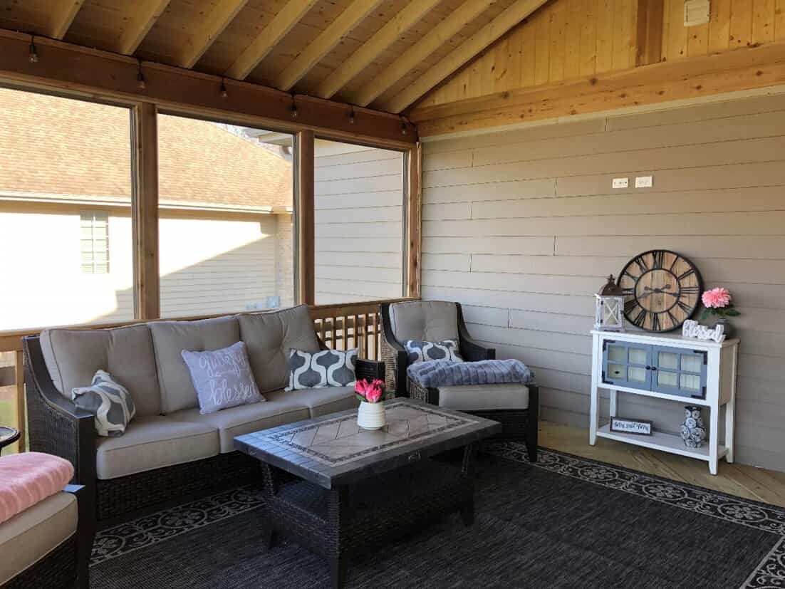 screened porch